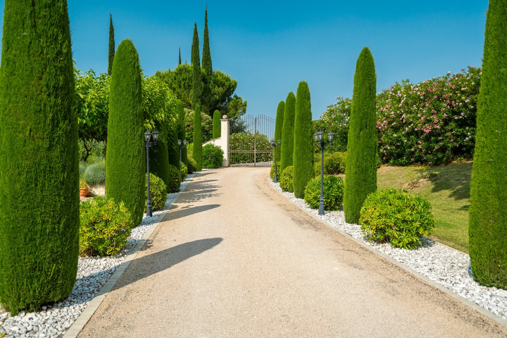 Arles, Provence-Alpes-Côte d’Azur, 13200, FR, ,Residential,For Sale,1987892