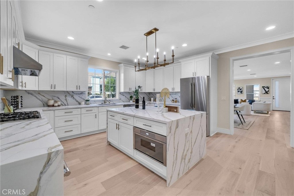 San Gabriel, California, 91775, United States, 7 Bedrooms Bedrooms, ,6 BathroomsBathrooms,Residential,For Sale,1804078
