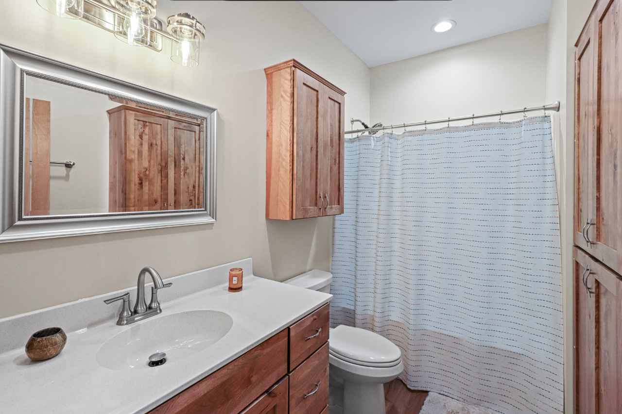 Marenisco, Wisconsin, 49947, United States, 4 Bedrooms Bedrooms, ,4 BathroomsBathrooms,Residential,For Sale,1984446