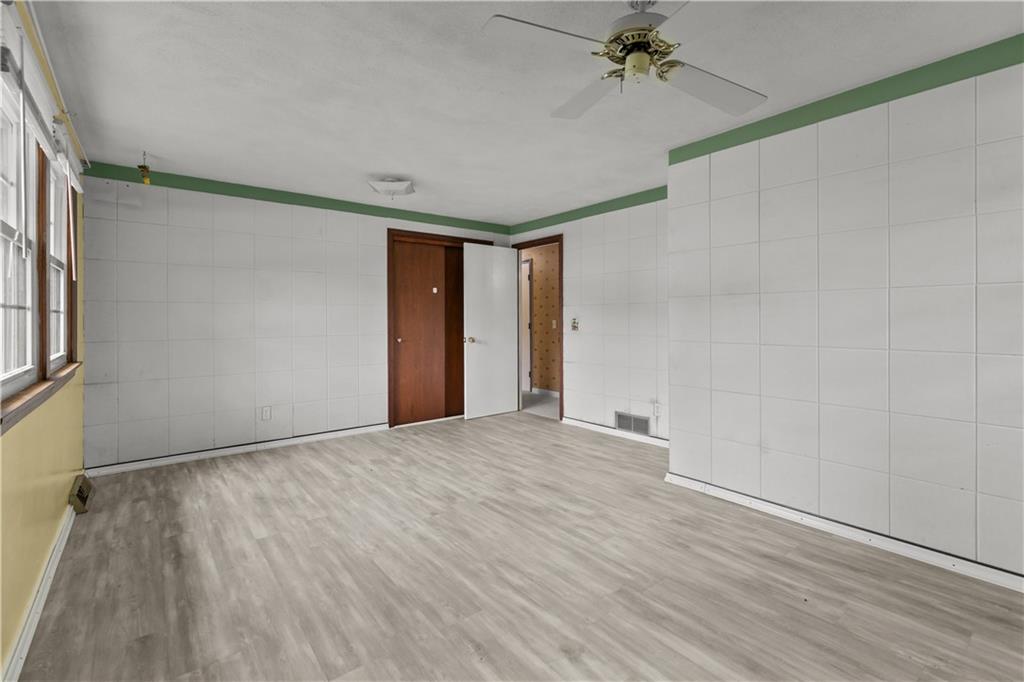 North Kingstown, Rhode Island, 02852, United States, 3 Bedrooms Bedrooms, ,2 BathroomsBathrooms,Residential,For Sale,1976998