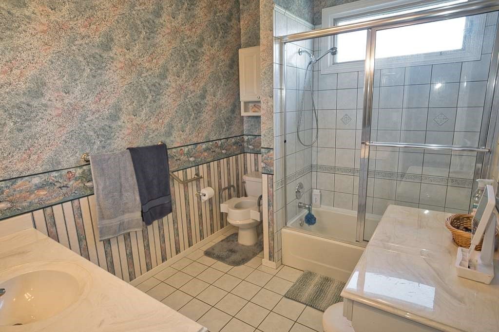 Brazoria, Texas, 77422, United States, 4 Bedrooms Bedrooms, ,4 BathroomsBathrooms,Residential,For Sale,1975158