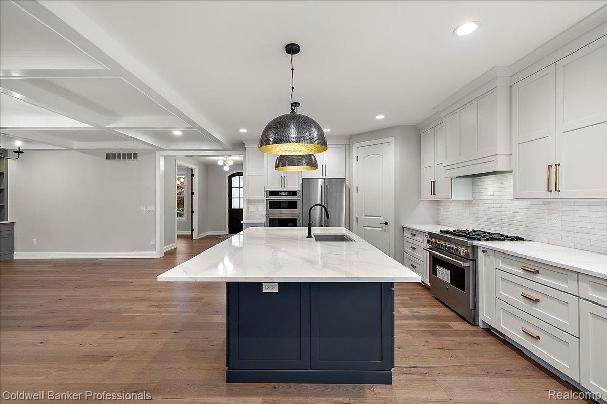 Plymouth, Michigan, 48170, United States, 4 Bedrooms Bedrooms, ,4 BathroomsBathrooms,Residential,For Sale,1986255