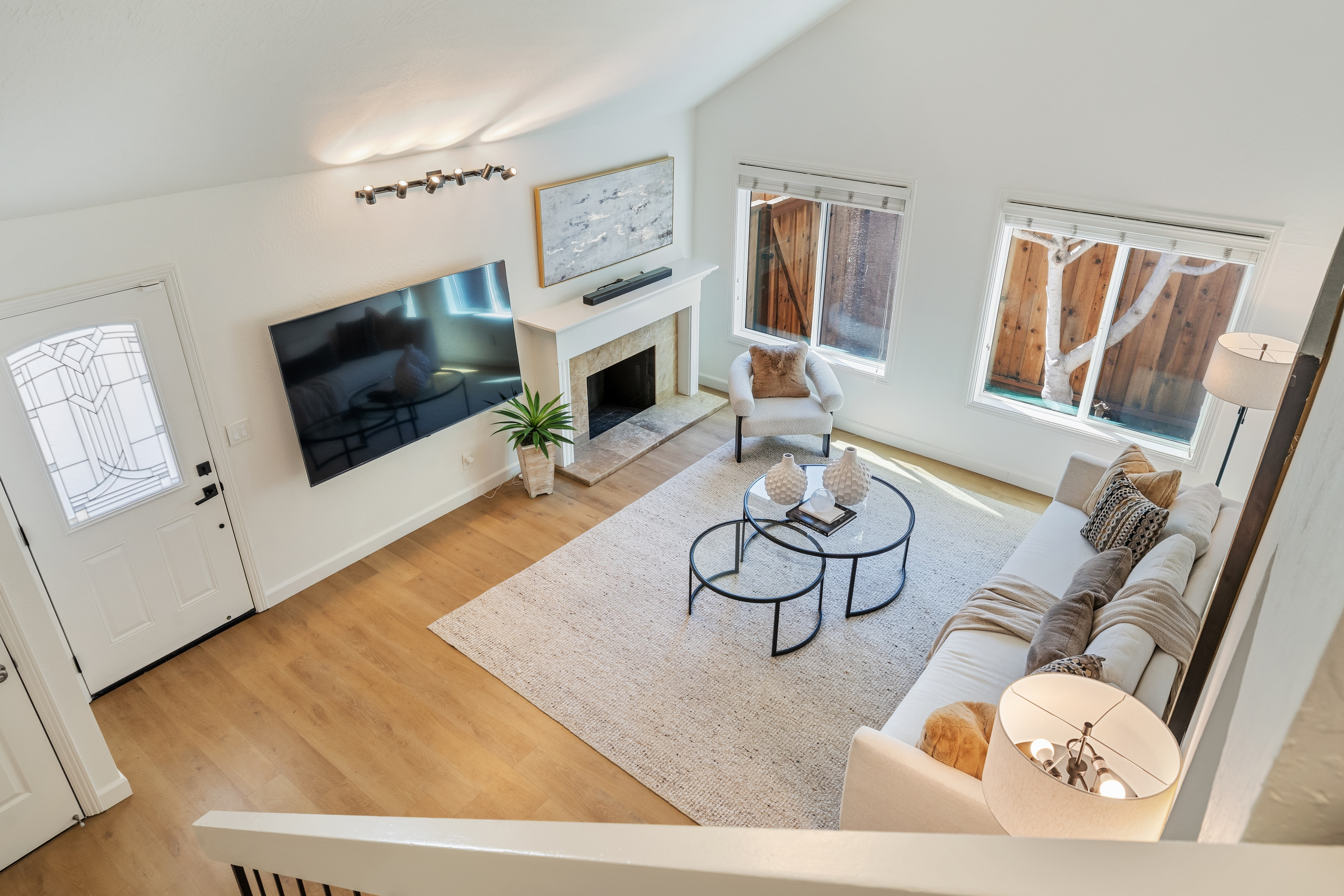  Expansive Vista Park Residence - 物件實景