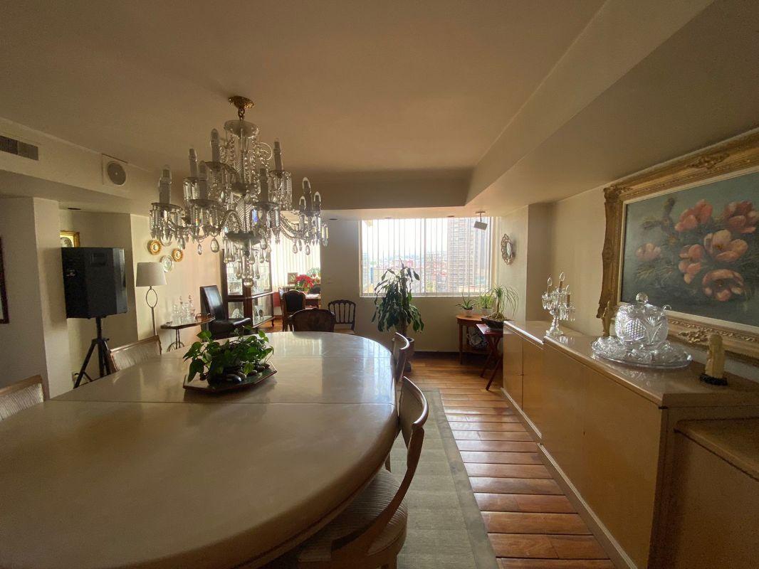 Fuente de Molinos, Naucalpan de Juárez, Estado de México, 53950, Mexico, 3 Bedrooms Bedrooms, ,3 BathroomsBathrooms,Residential,For Sale,Fuente de Molinos,1440837