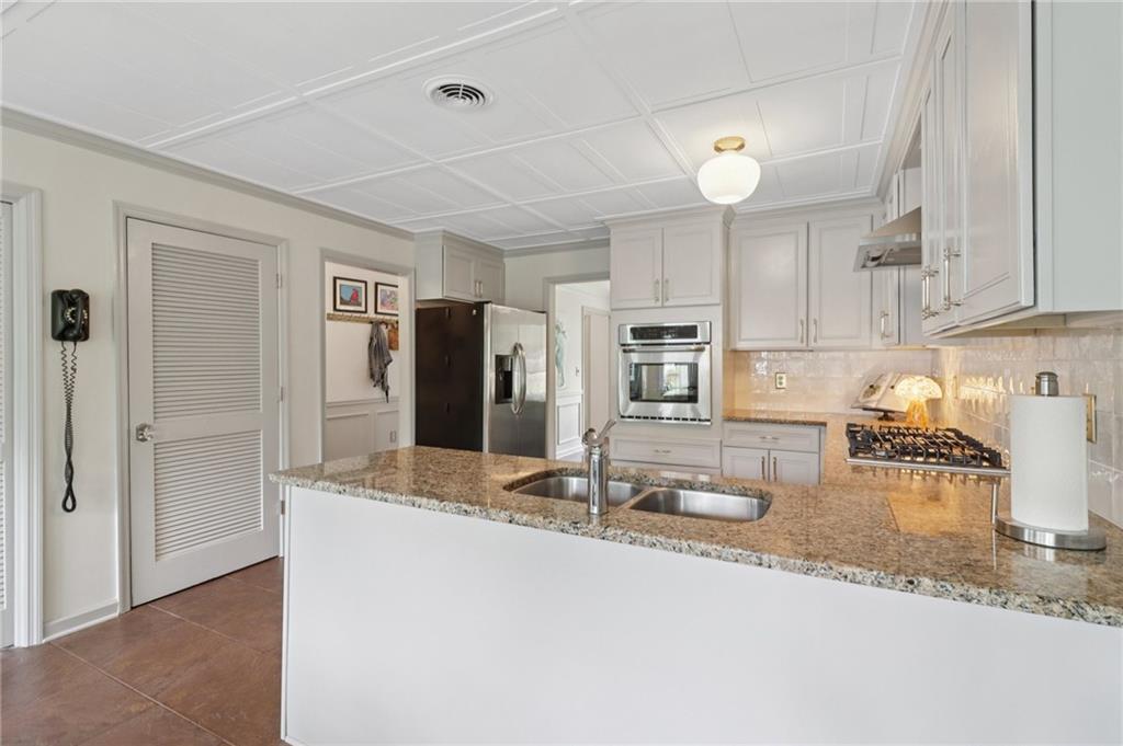 Marietta, Georgia, 30062, United States, 4 Bedrooms Bedrooms, ,3 BathroomsBathrooms,Residential,For Sale,1905534