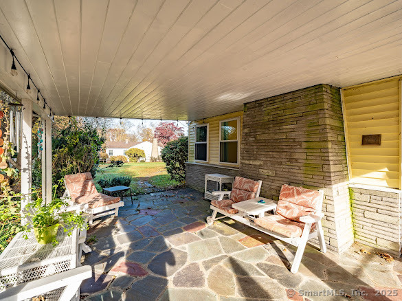 Orange, Connecticut, 06477, United States, 2 Bedrooms Bedrooms, ,2 BathroomsBathrooms,Residential,For Sale,1867599