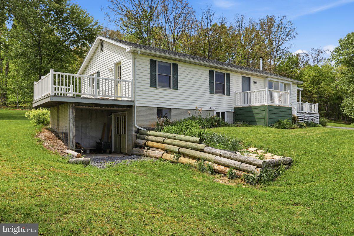 Hedgesville, West Virginia, 25427, United States, 3 Bedrooms Bedrooms, ,1 BathroomBathrooms,Residential,For Sale,2019331