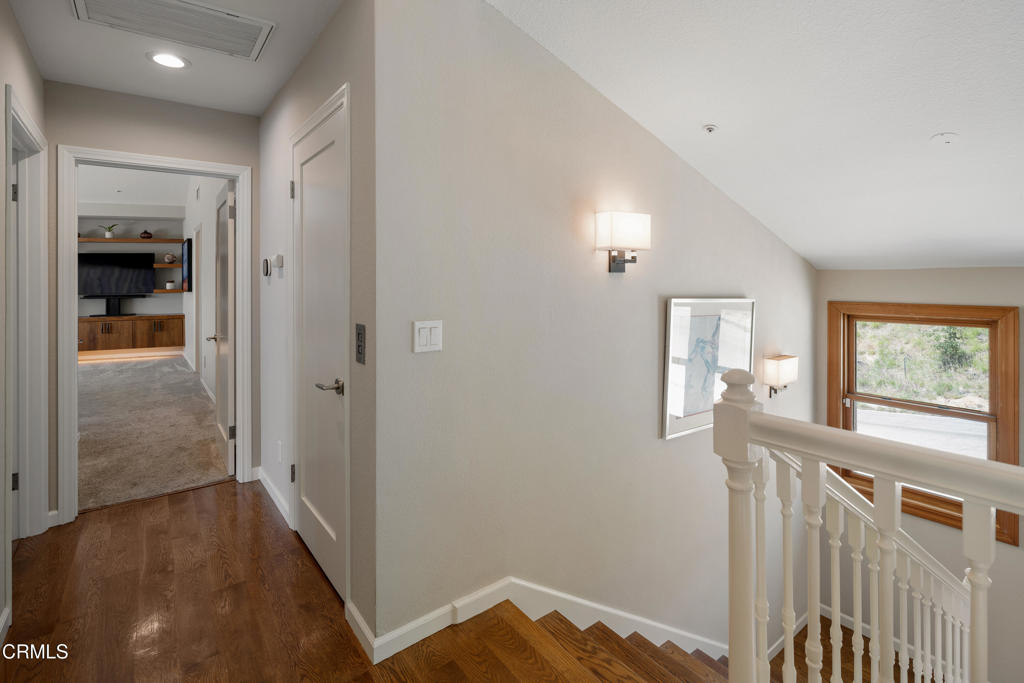 Altadena, California, 91001, United States, 5 Bedrooms Bedrooms, ,6 BathroomsBathrooms,Residential,For Sale,1989048