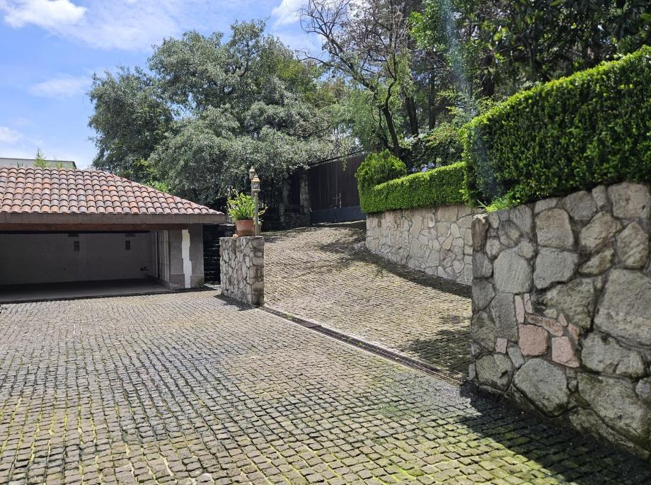 Atizapán de Zaragoza, Estado de méxico, 52937, Mexico, 4 Bedrooms Bedrooms, ,4 BathroomsBathrooms,Residential,For Sale,1820969