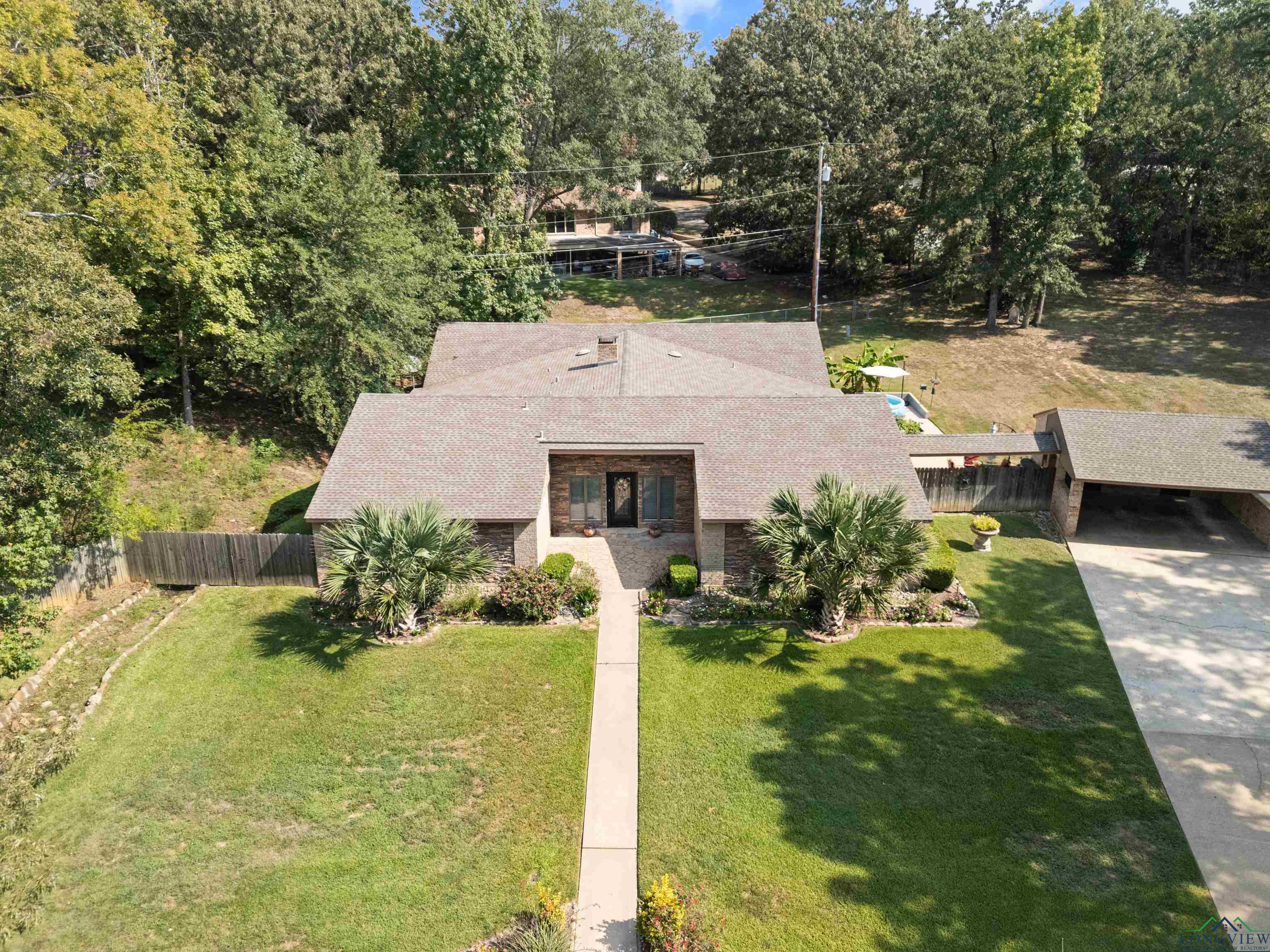 Kilgore, Texas, 75662, United States, 4 Bedrooms Bedrooms, ,3 BathroomsBathrooms,Residential,For Sale,1949860