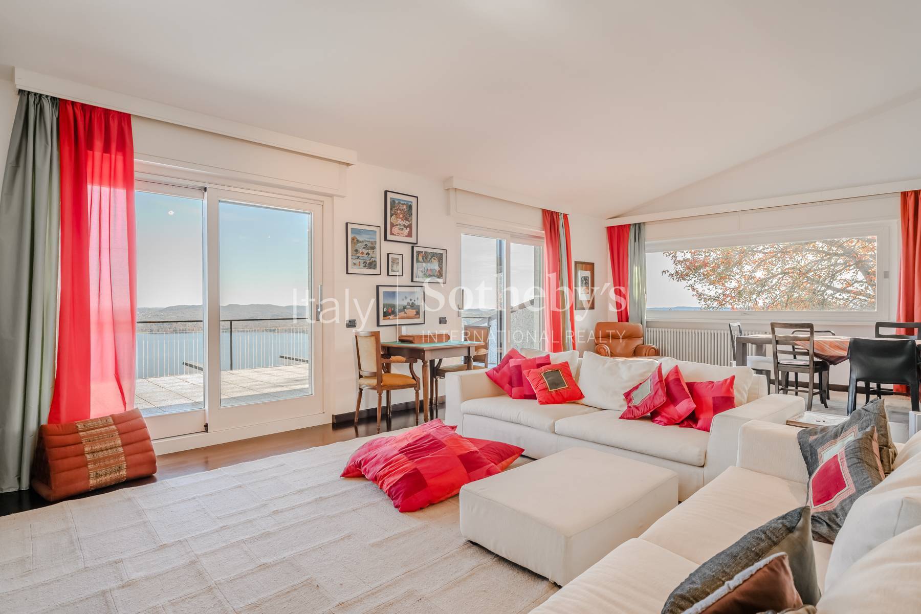  Villa with Lake Views and Gio Ponti Detailing - 物件實景