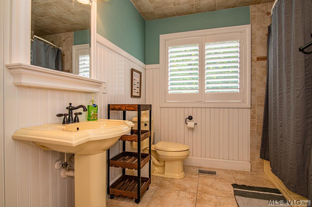 Littleton, North Carolina, 27850, United States, 3 Bedrooms Bedrooms, ,4 BathroomsBathrooms,Residential,For Sale,1836681