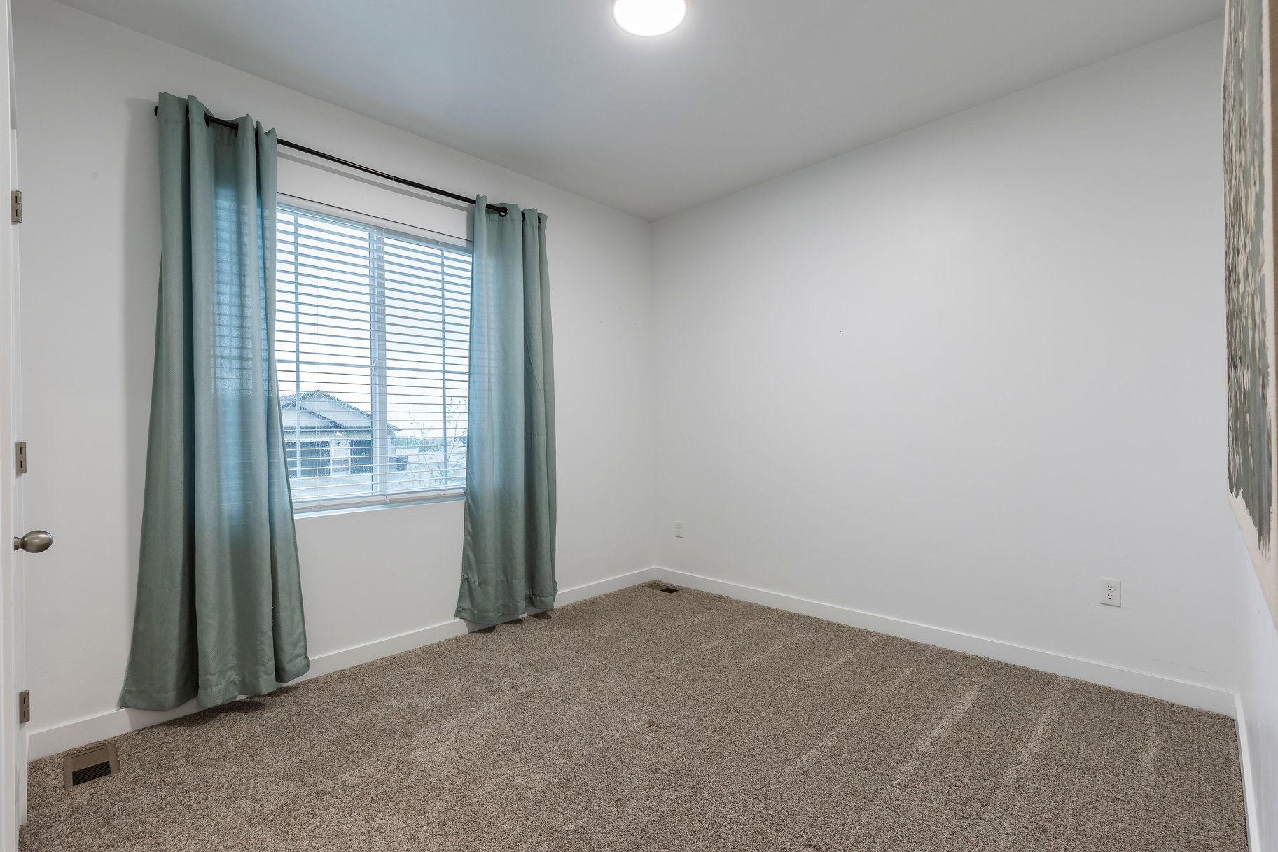  Fresh Lakepoint Find with Fast Airport Access - 物件實景