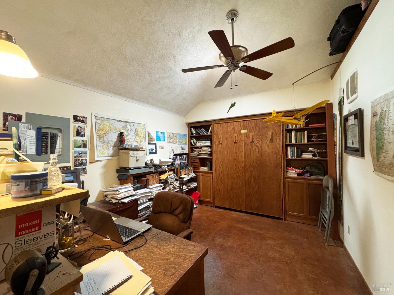 Garberville, California, 95542, United States, 3 Bedrooms Bedrooms, ,2 BathroomsBathrooms,Residential,For Sale,1914332