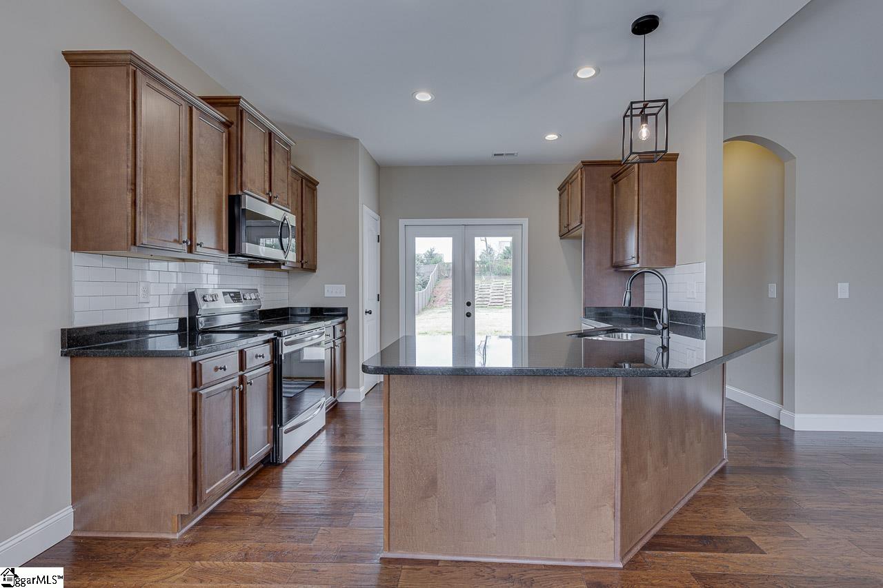 Travelers Rest, South Carolina, 29690, United States, 3 Bedrooms Bedrooms, ,3 BathroomsBathrooms,Residential,For Sale,1868867