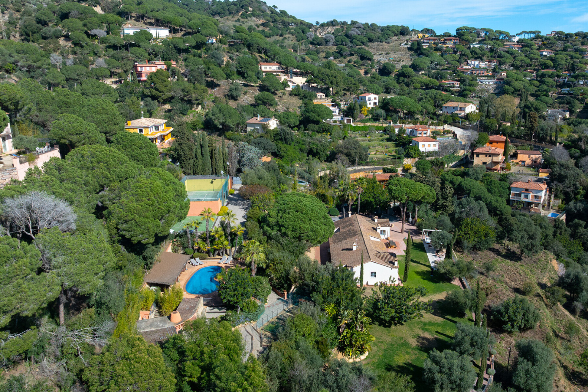  Exceptional house, with sea views and large plot, in Cabrera de Mar - 物件實景