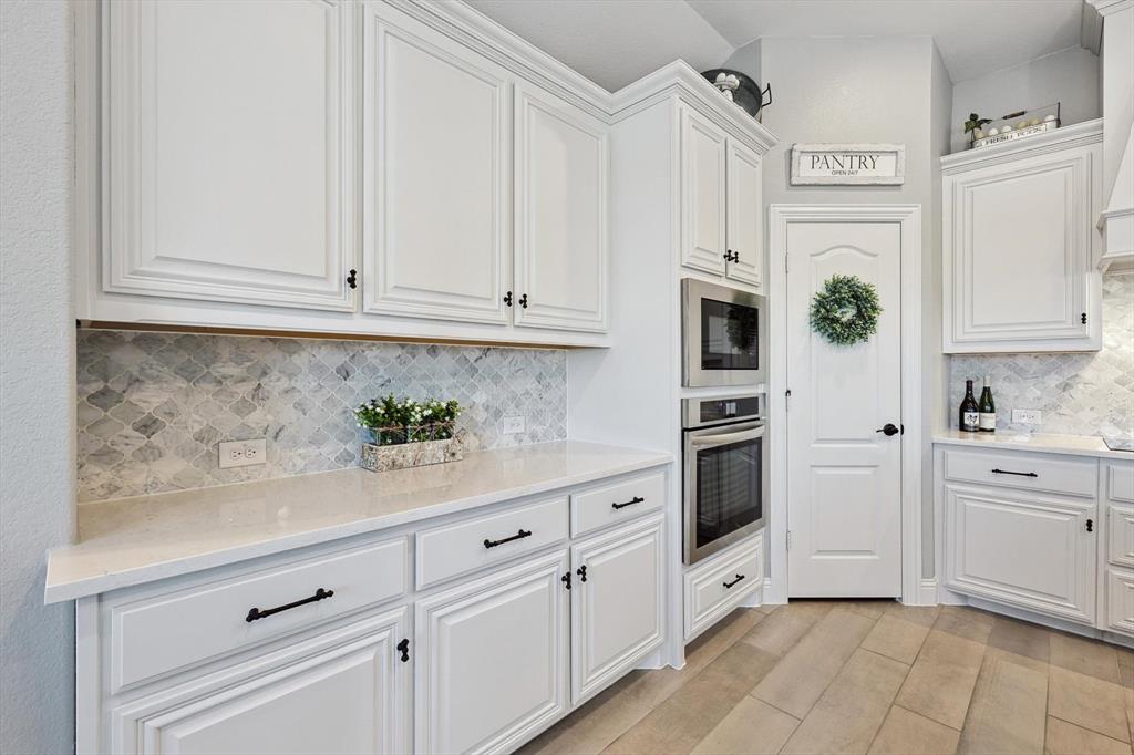 Midlothian, Texas, 76065, United States, 4 Bedrooms Bedrooms, ,3 BathroomsBathrooms,Residential,For Sale,1979860