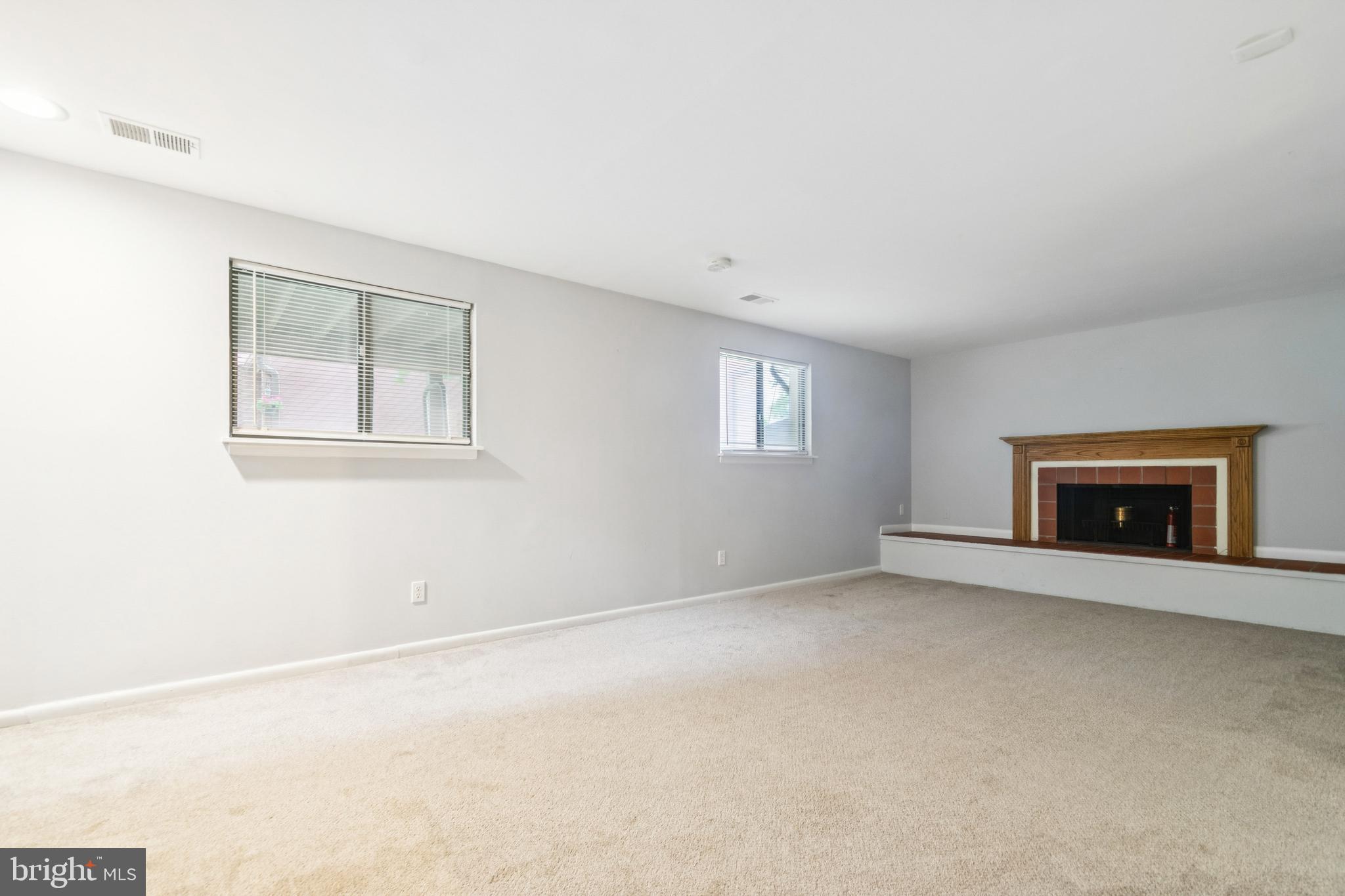 Columbia, Maryland, 21044, United States, 3 Bedrooms Bedrooms, ,3 BathroomsBathrooms,Residential,For Sale,1905608