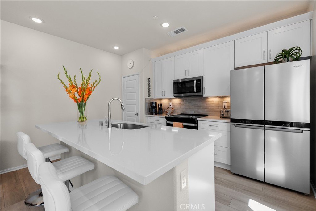 Redlands, California, 92374, United States, 3 Bedrooms Bedrooms, ,3 BathroomsBathrooms,Residential,For Sale,2005861