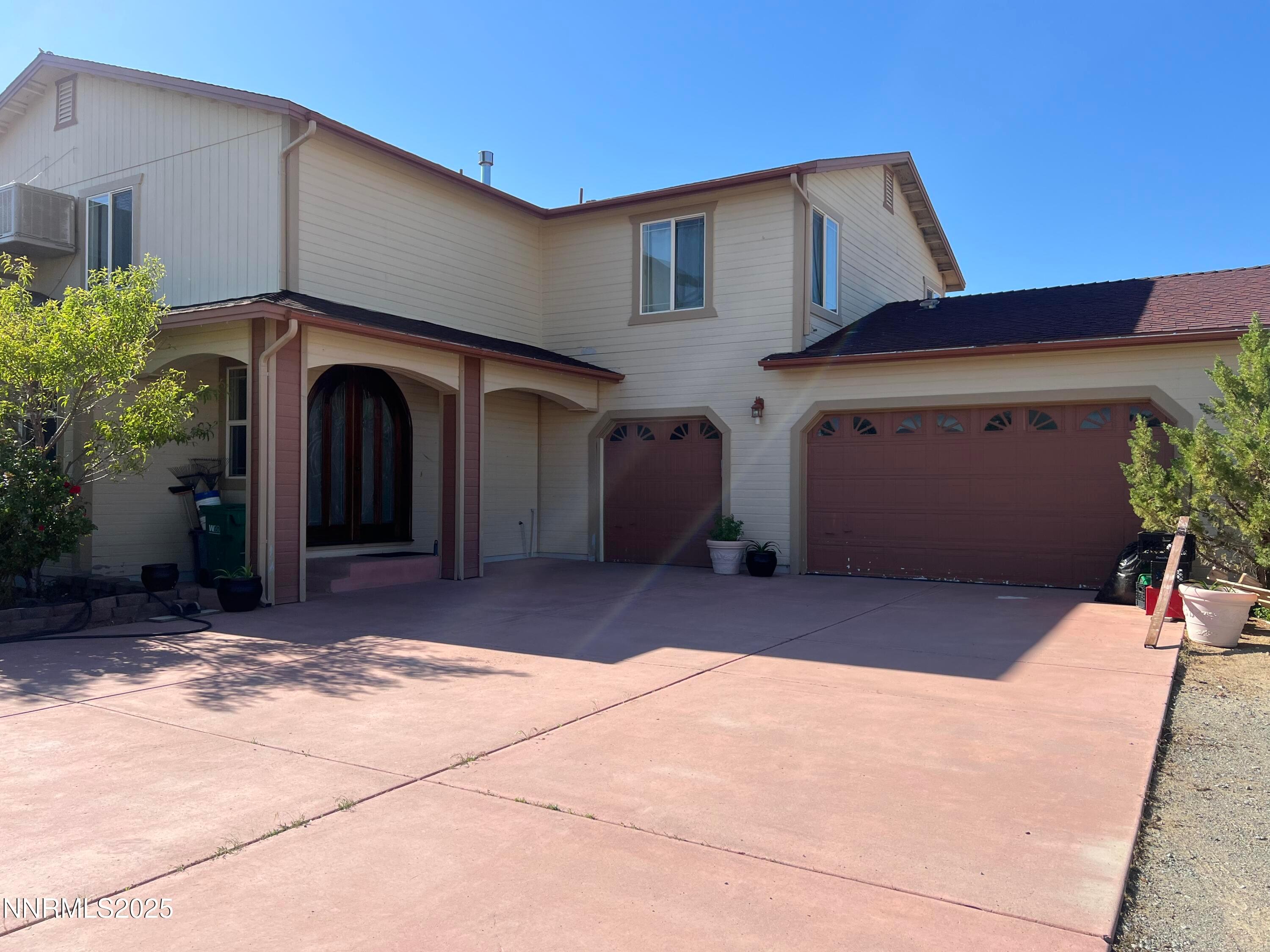 Sparks, Nevada, 89436, United States, 6 Bedrooms Bedrooms, ,4 BathroomsBathrooms,Residential,For Sale,1838343