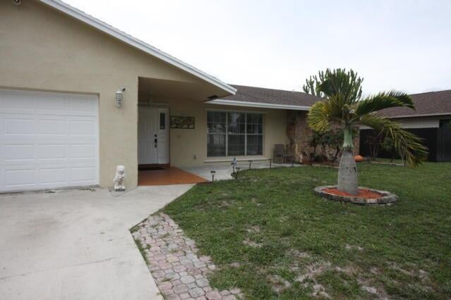 Lake Worth, Florida, 33463, United States, 4 Bedrooms Bedrooms, ,2 BathroomsBathrooms,Residential,For Sale,1928734