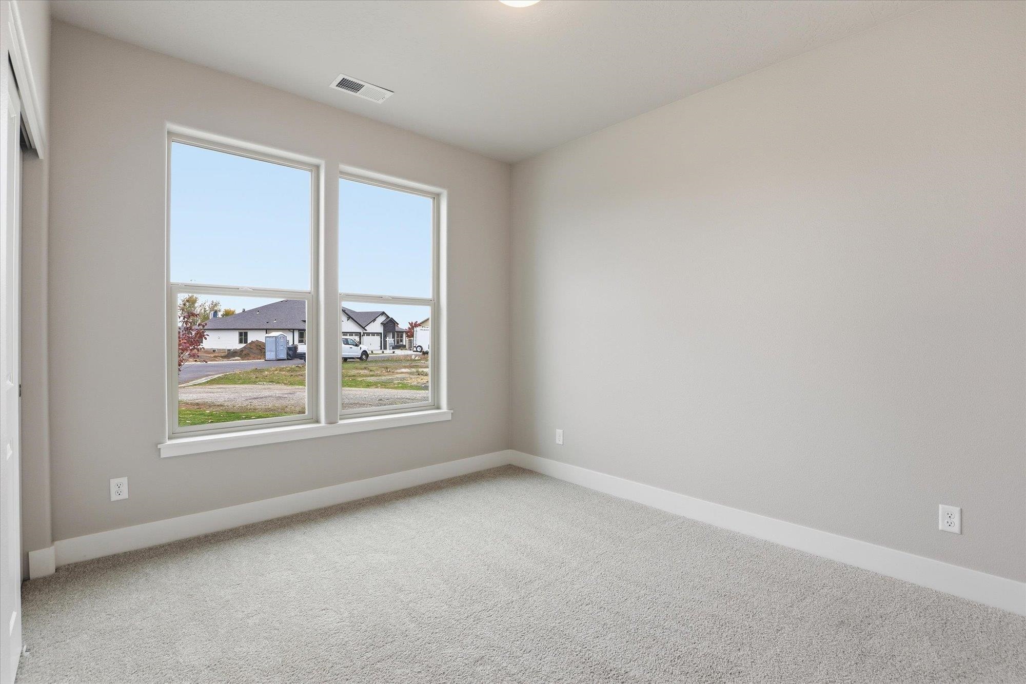 Deer Park, Washington, 99006, United States, 3 Bedrooms Bedrooms, ,2 BathroomsBathrooms,Residential,For Sale,1986419