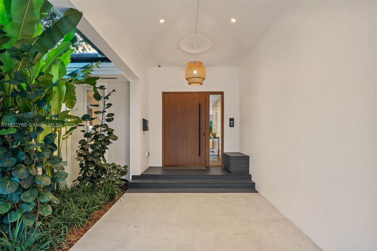 Miami, Florida, 33137, United States, 4 Bedrooms Bedrooms, ,5 BathroomsBathrooms,Residential,For Sale,1883564