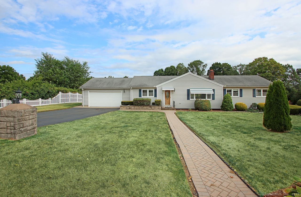 North Haven, Connecticut, 06473, United States, 3 Bedrooms Bedrooms, ,2 BathroomsBathrooms,Residential,For Sale,1926268