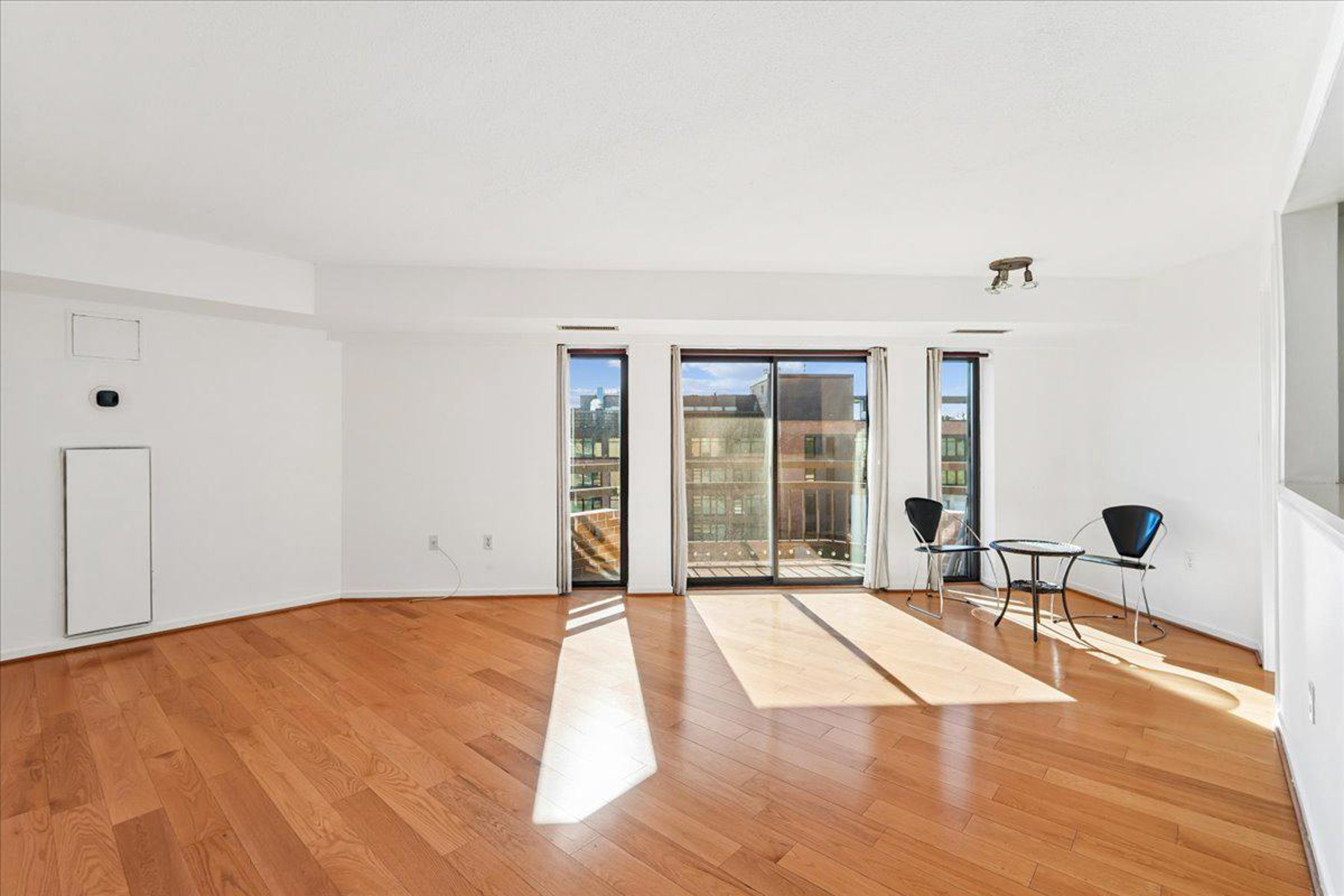  2111 Wisconsin Avenue NW, Washington, DC, 20007 - 物件實景
