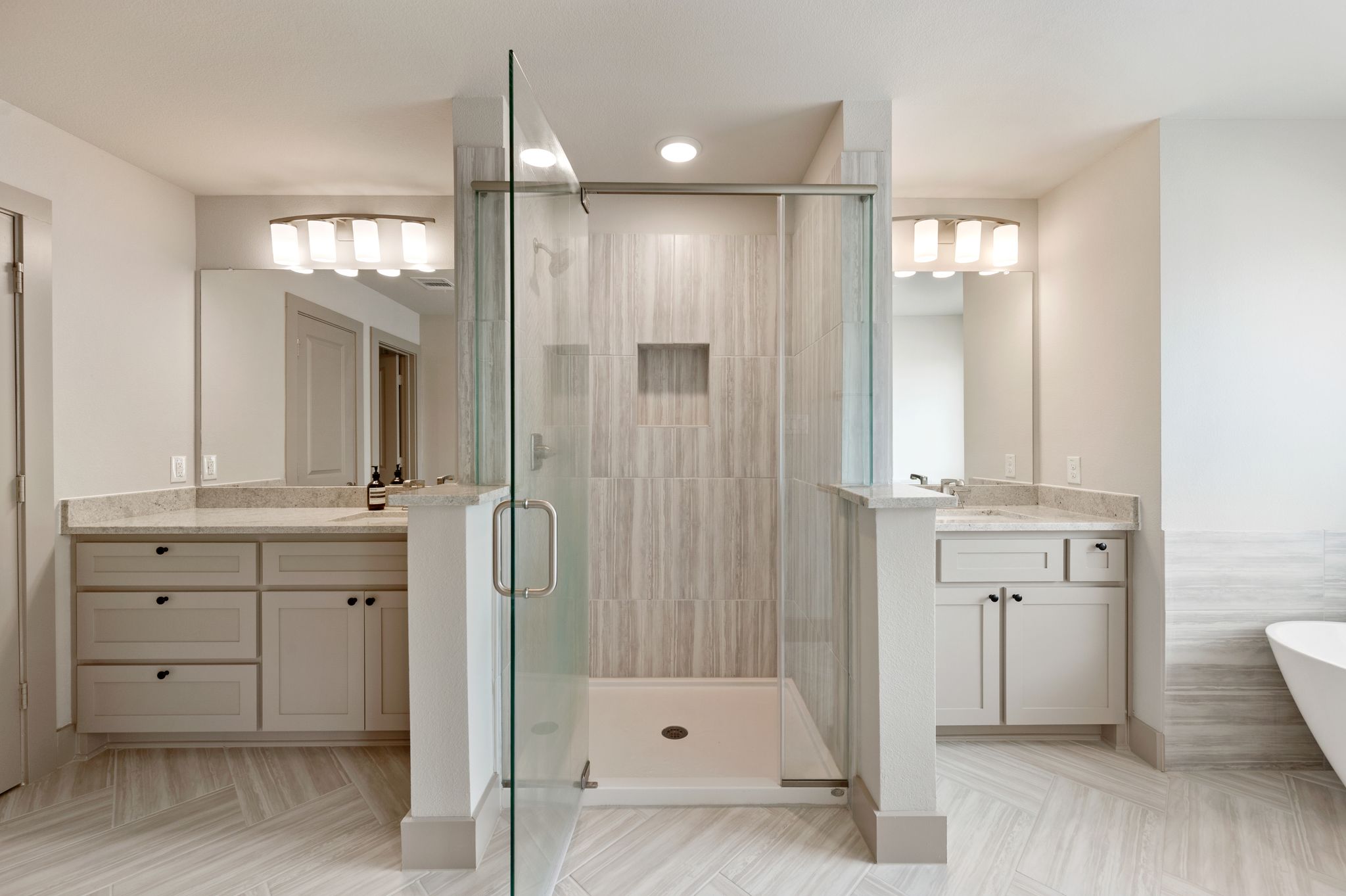  Modern Luxury Meets Effortless Living at The Abbey At Mercer Crossing - 物件實景