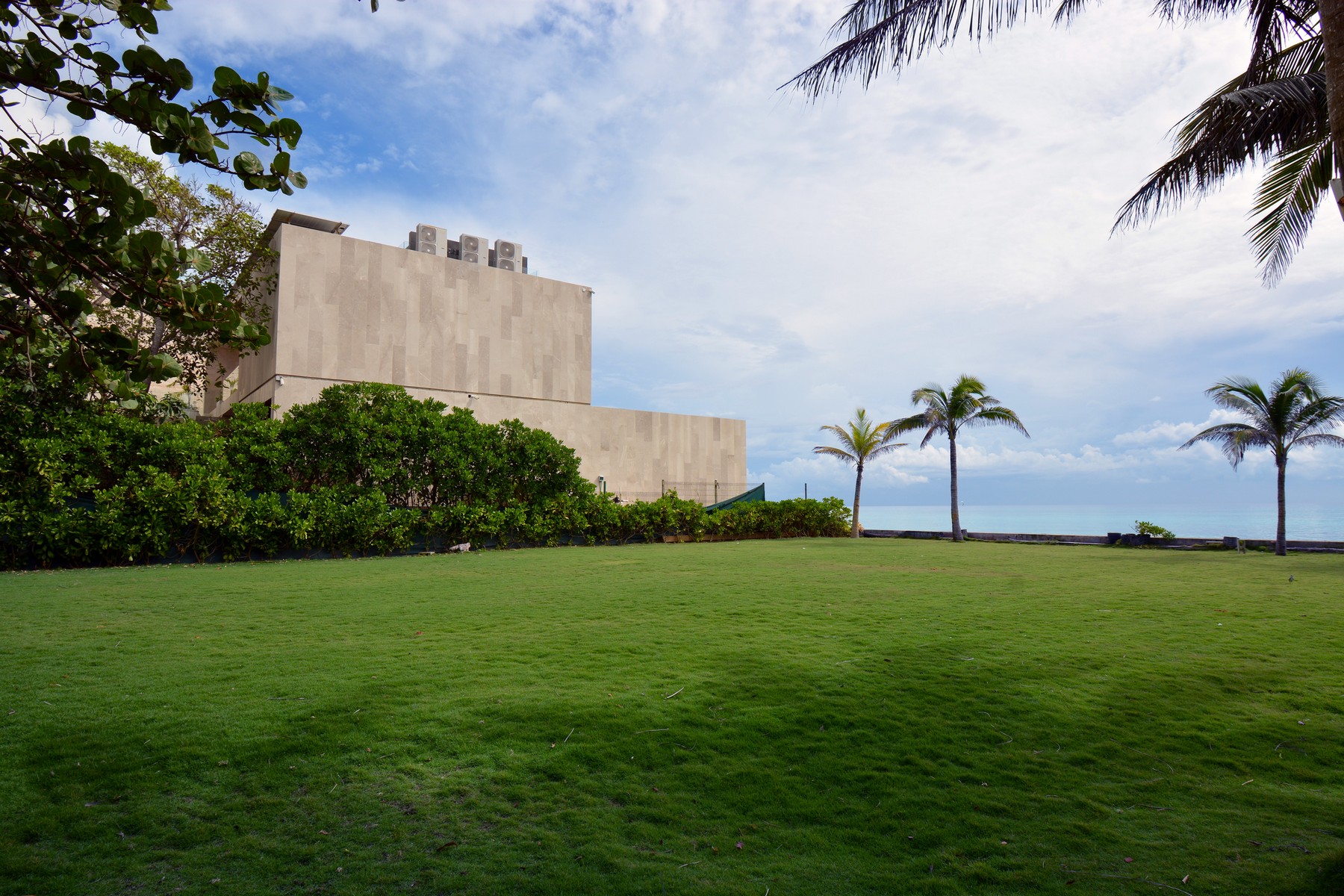  BEACHFRONT RESIDENTIAL LOT IN PLAYACAR GATED COMMUNITY - 物件實景