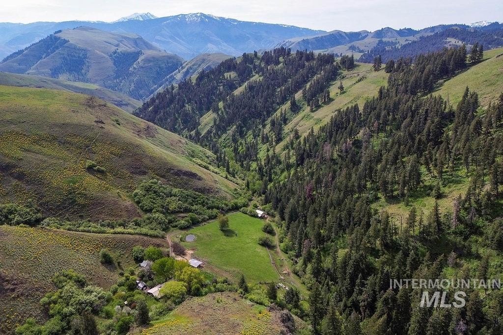 Riggins, Idaho, 83549, United States, 2 Bedrooms Bedrooms, ,1 BathroomBathrooms,Residential,For Sale,1826044