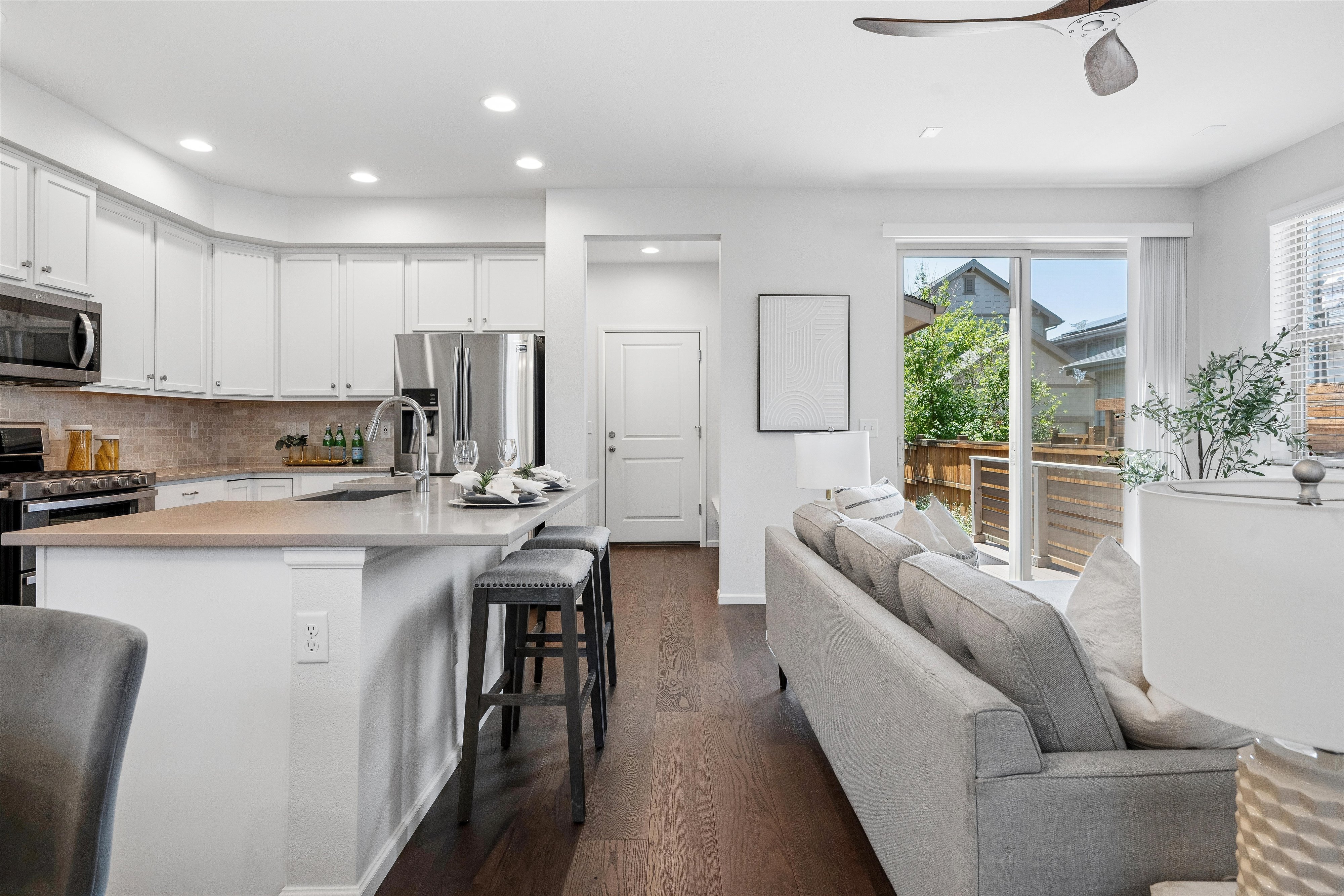  Inviting two-story single family duplex - 物件實景