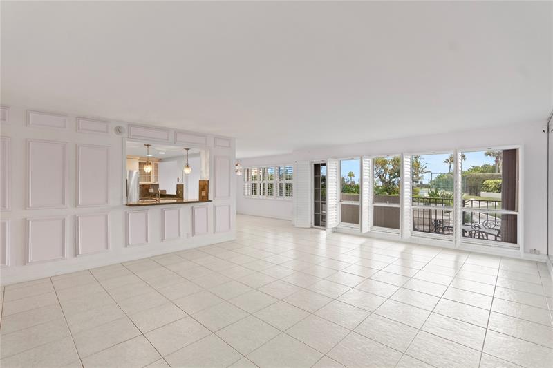 Lauderdale By The Sea, Florida, 33308, United States, 2 Bedrooms Bedrooms, ,2 BathroomsBathrooms,Residential,For Sale,1898422