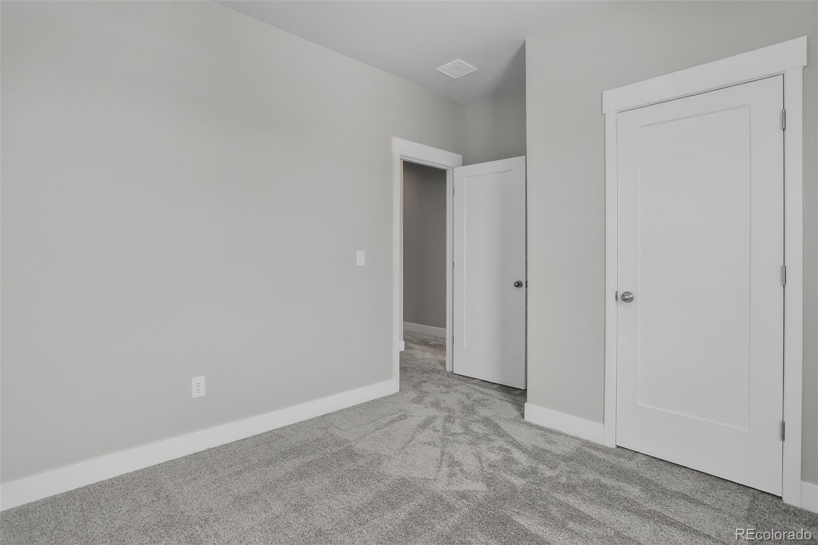 Aurora, Colorado, 80019, United States, 4 Bedrooms Bedrooms, ,3 BathroomsBathrooms,Residential,For Sale,1901325