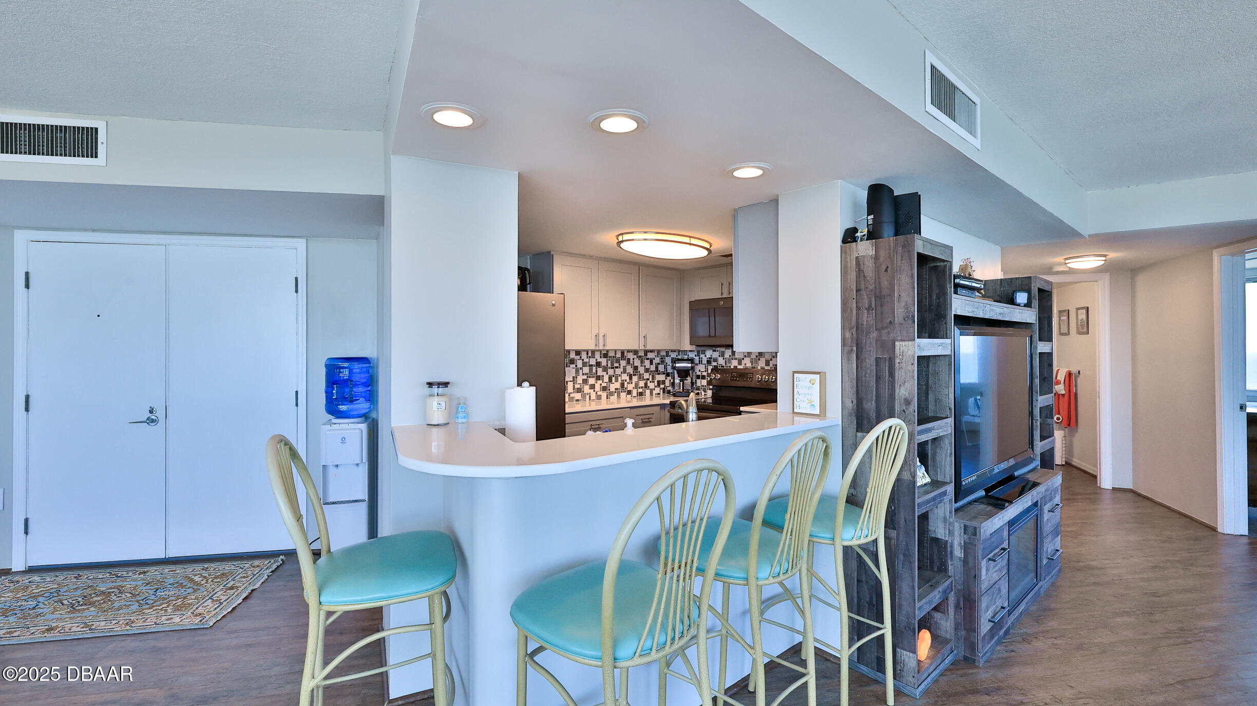 Daytona Beach Shores, Florida, 32118, United States, 2 Bedrooms Bedrooms, ,2 BathroomsBathrooms,Residential,For Sale,1993266