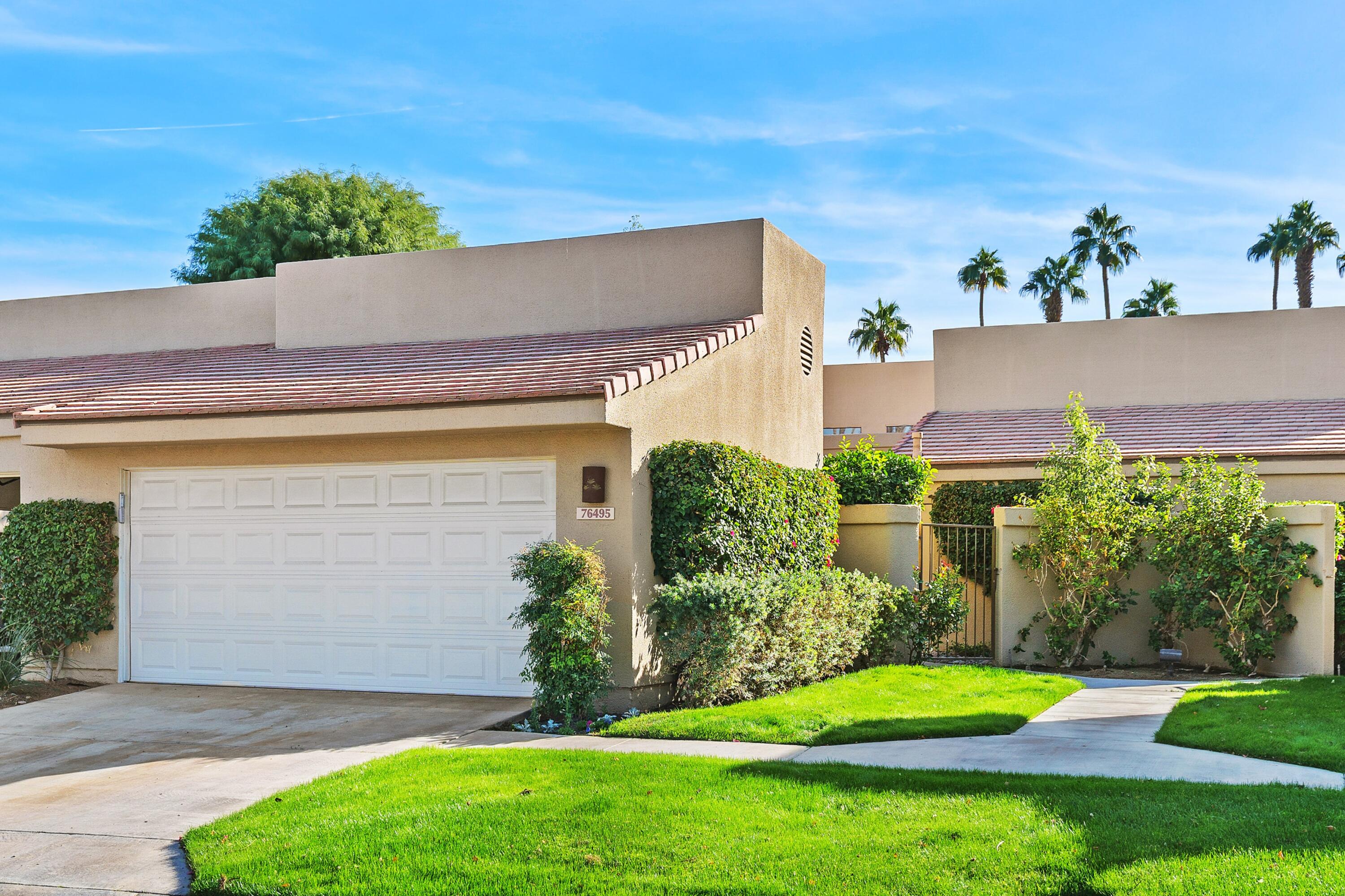 Palm Desert, California, 92211, United States, 2 Bedrooms Bedrooms, ,2 BathroomsBathrooms,Residential,For Sale,1938560