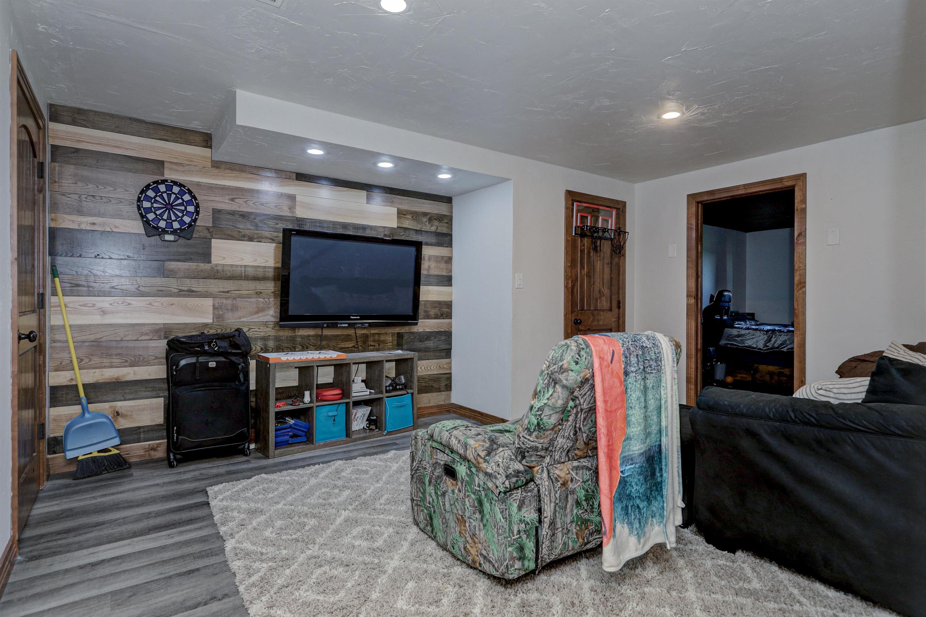 Pulaski, Wisconsin, 54162, United States, 3 Bedrooms Bedrooms, ,3 BathroomsBathrooms,Residential,For Sale,1975627