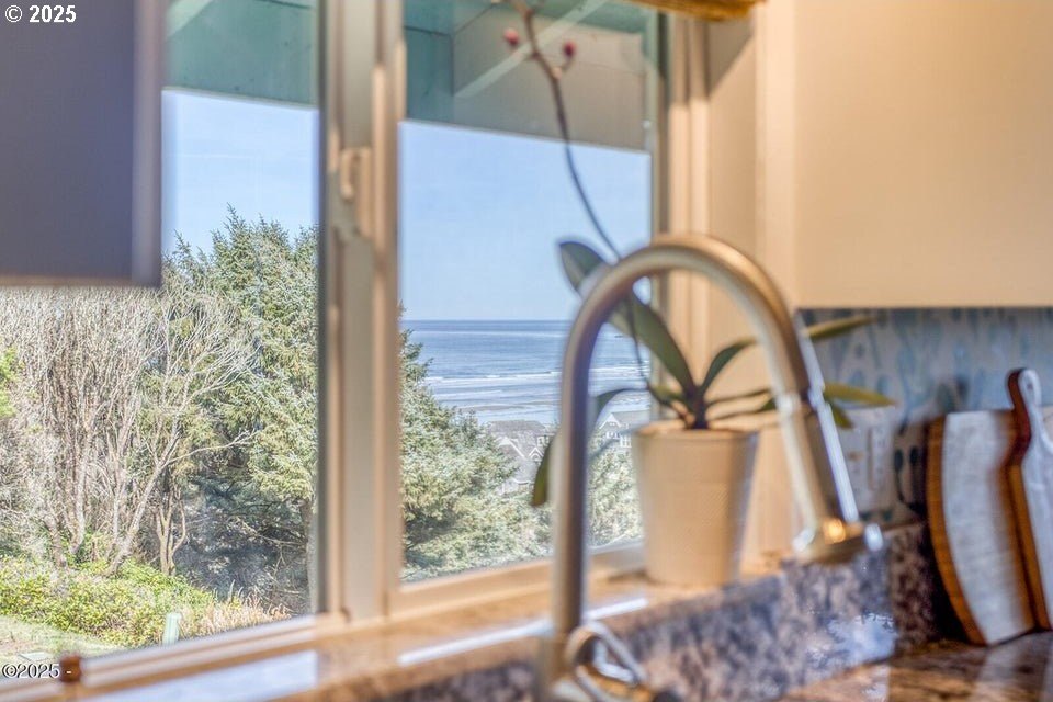 South Beach, Oregon, 97366, United States, 2 Bedrooms Bedrooms, ,2 BathroomsBathrooms,Residential,For Sale,1762023