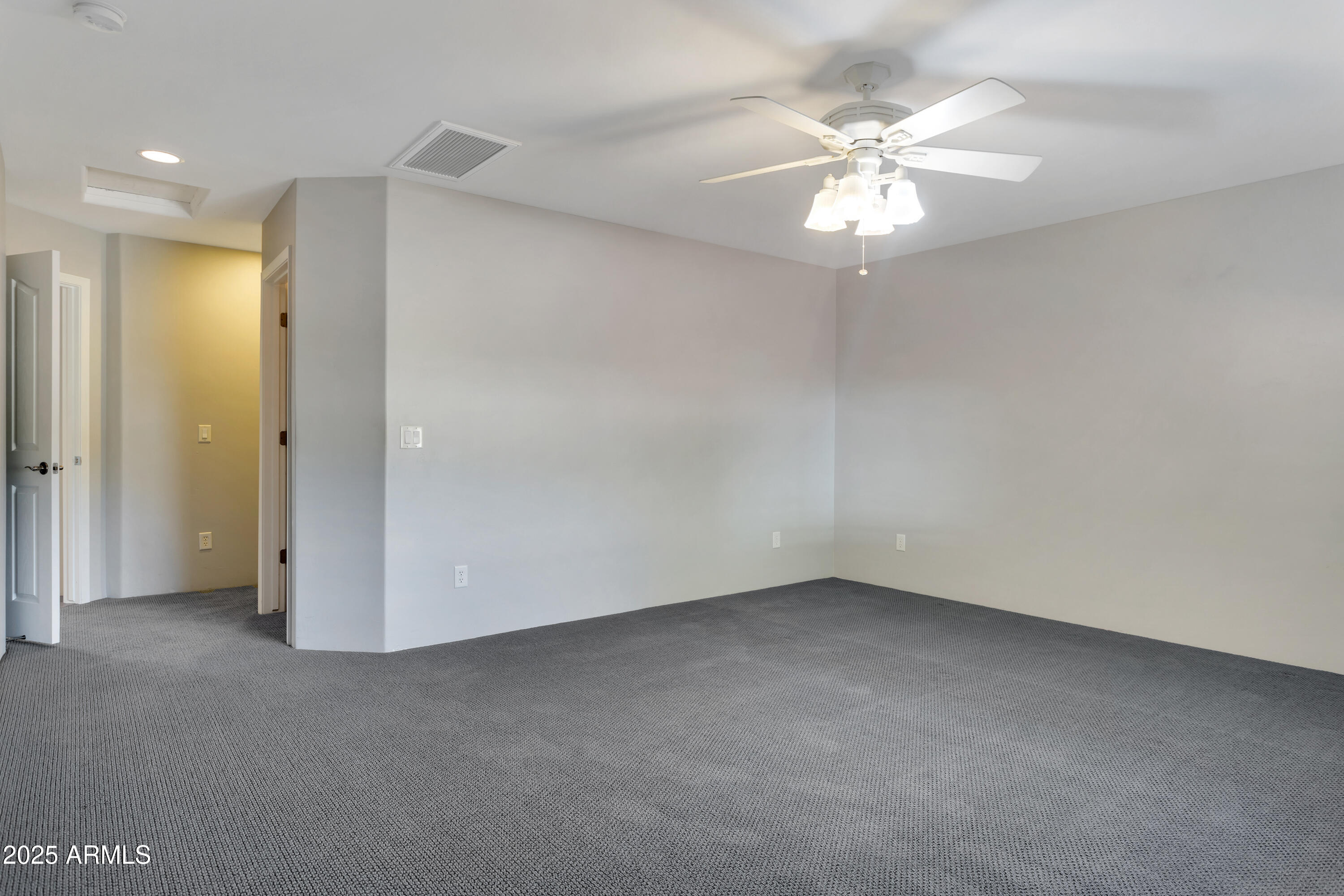 Phoenix, Arizona, 85086, United States, 4 Bedrooms Bedrooms, ,2 BathroomsBathrooms,Residential,For Sale,1988949