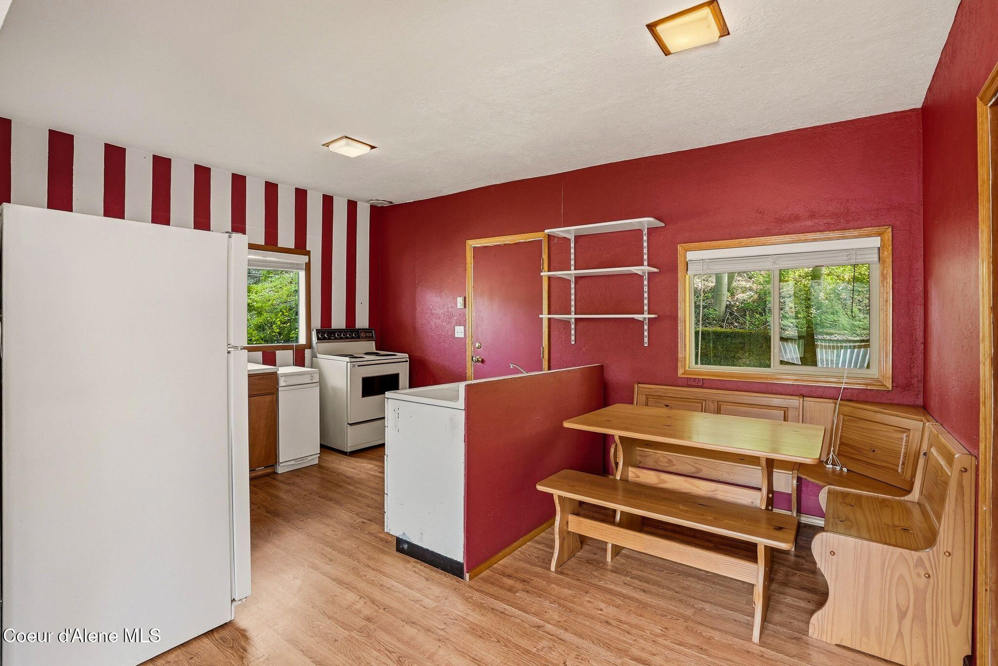 Rathdrum, Idaho, 83858, United States, 2 Bedrooms Bedrooms, ,1 BathroomBathrooms,Residential,For Sale,2049182