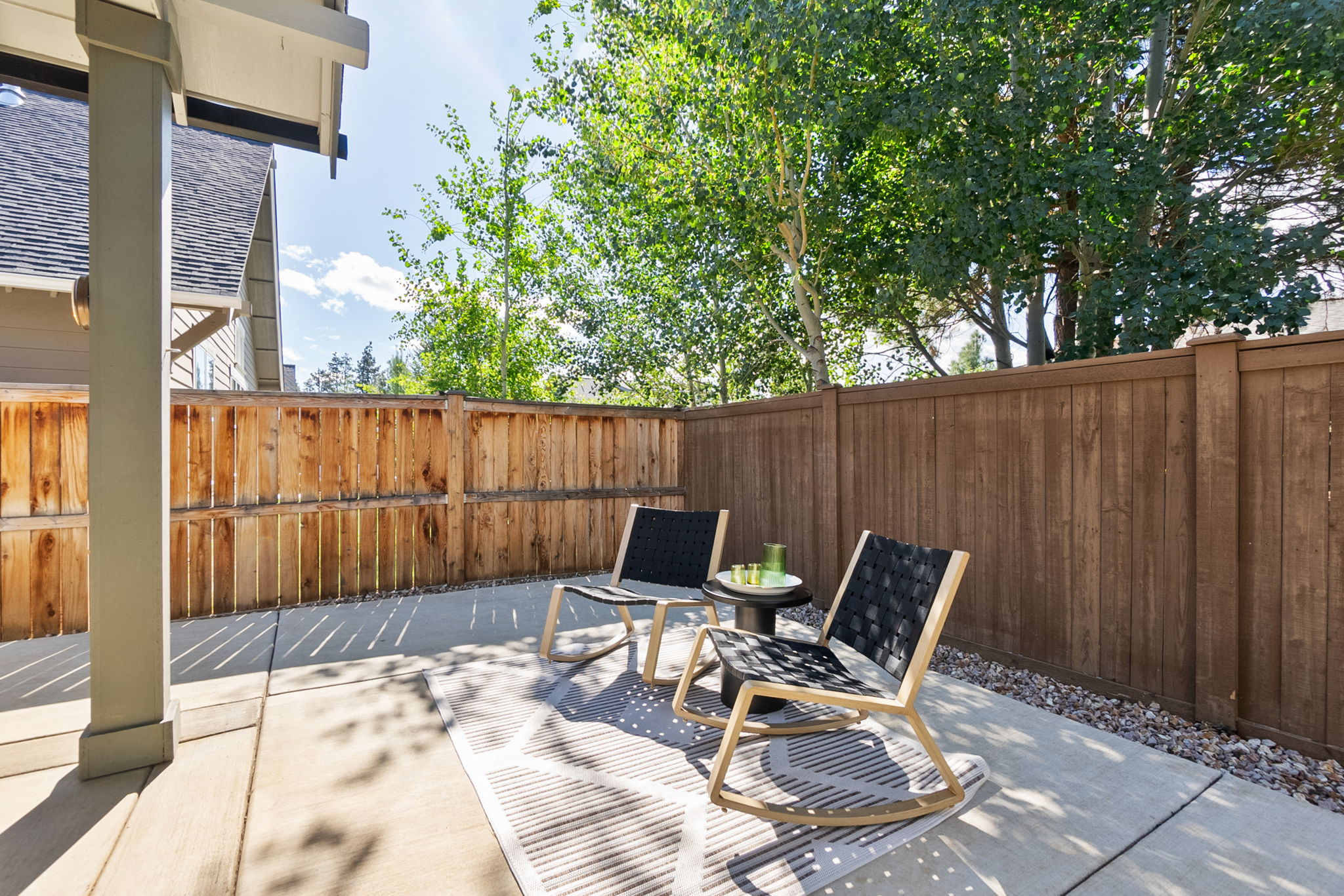 Sisters, Oregon, 97759, United States, 3 Bedrooms Bedrooms, ,2 BathroomsBathrooms,Residential,For Sale,1910956