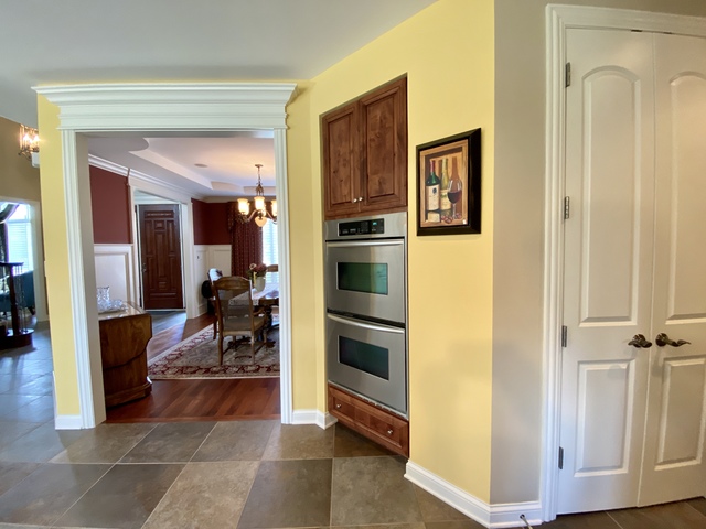 Mokena, Illinois, 60448, United States, 5 Bedrooms Bedrooms, ,4 BathroomsBathrooms,Residential,For Sale,1915819