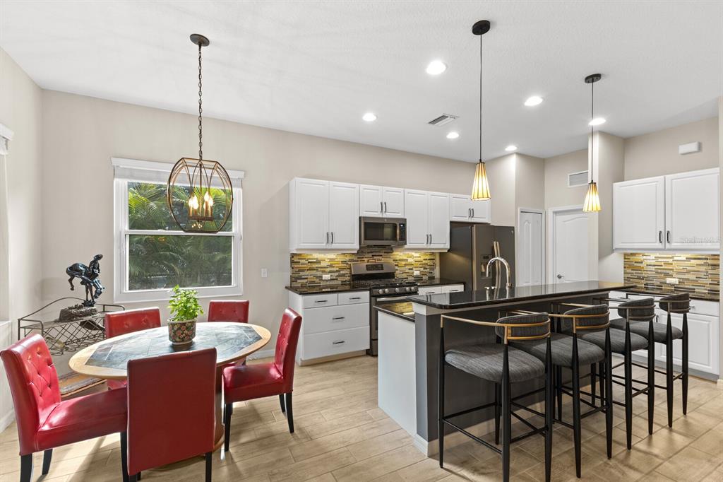 Sarasota, Florida, 34243, United States, 3 Bedrooms Bedrooms, ,2 BathroomsBathrooms,Residential,For Sale,1917004