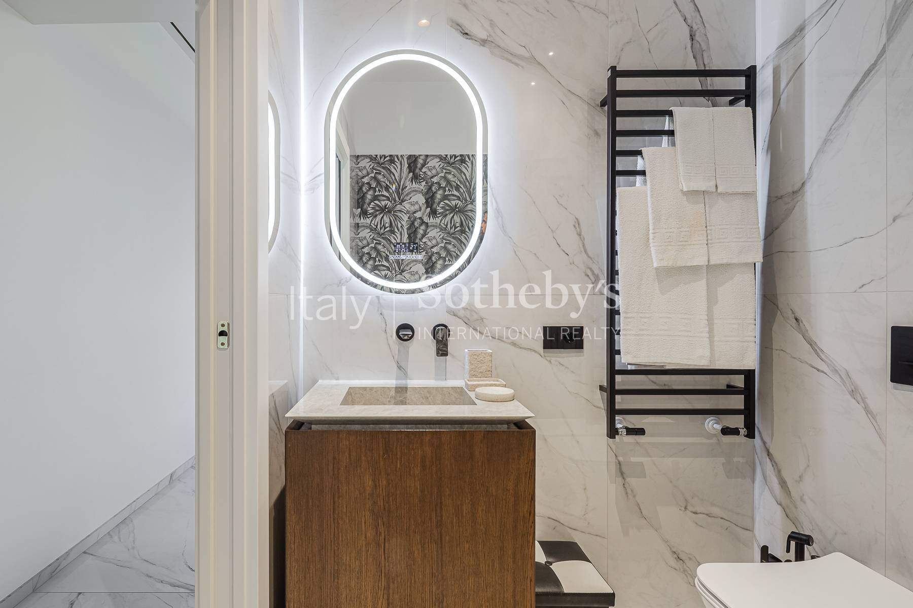  Refurbished five-bedroom apartment with terrace - 物件實景