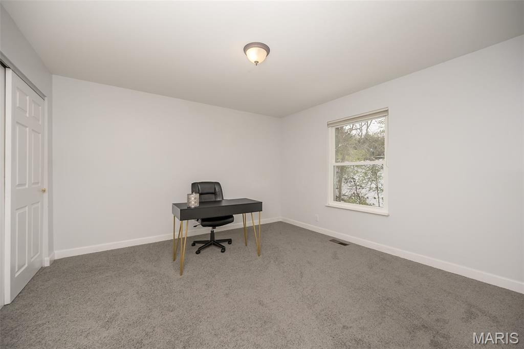 Chesterfield, Missouri, 63017, United States, 5 Bedrooms Bedrooms, ,4 BathroomsBathrooms,Residential,For Sale,2002009