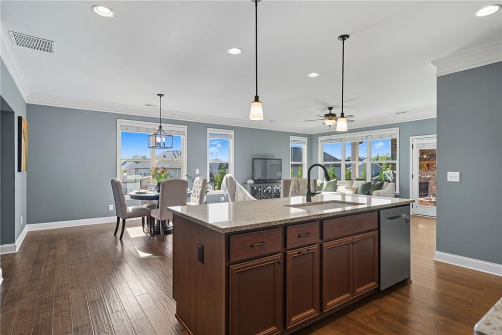 Cumming, Georgia, 30040, United States, 6 Bedrooms Bedrooms, ,5 BathroomsBathrooms,Residential,For Sale,1974767