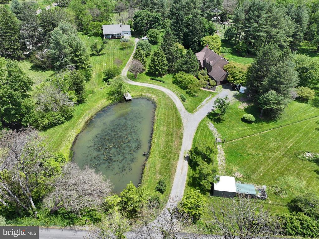 Linden, Virginia, 22642, United States, 5 Bedrooms Bedrooms, ,4 BathroomsBathrooms,Residential,For Sale,2037897