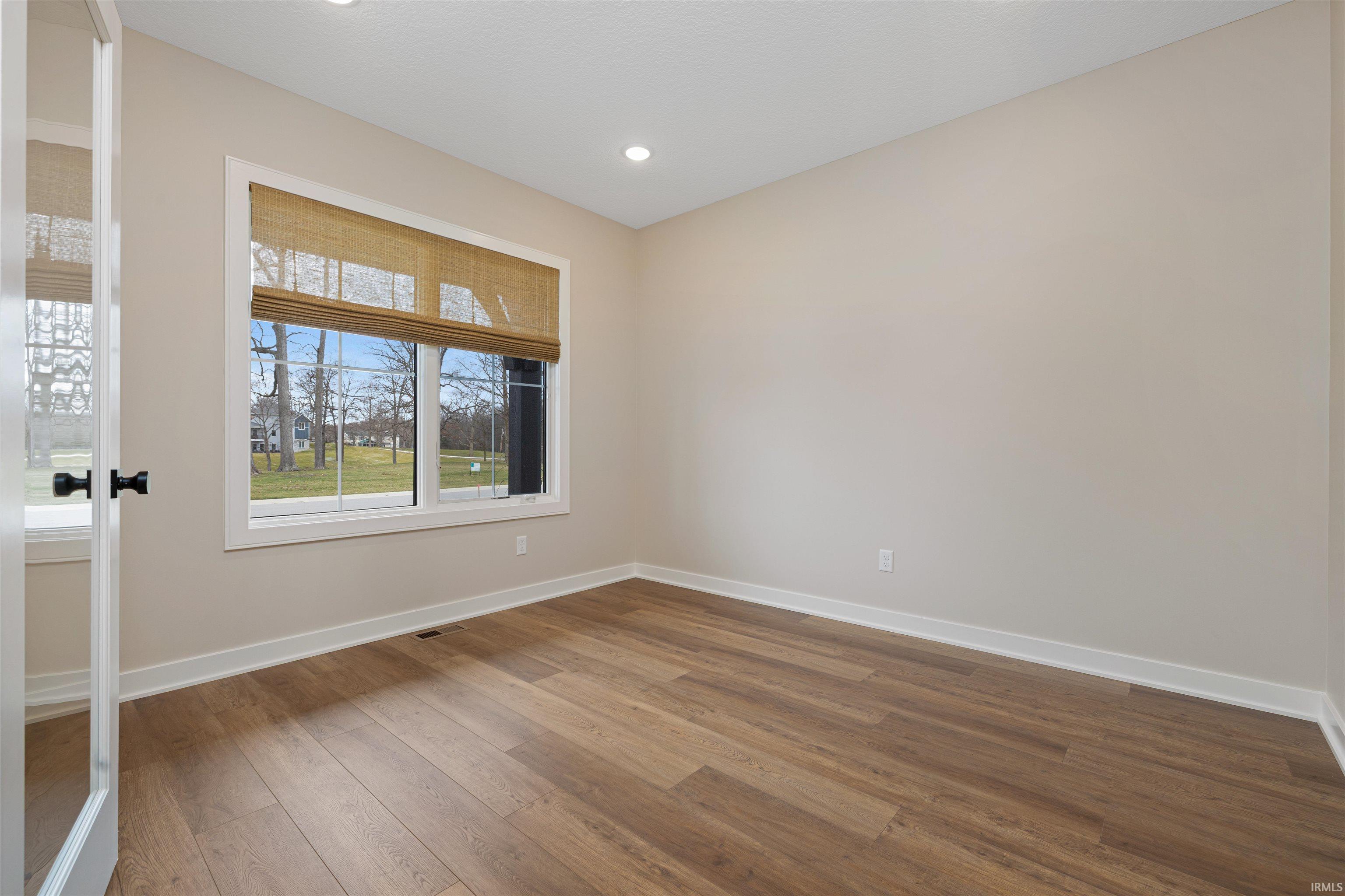 Leo, Indiana, 46765, United States, 5 Bedrooms Bedrooms, ,4 BathroomsBathrooms,Residential,For Sale,1981787