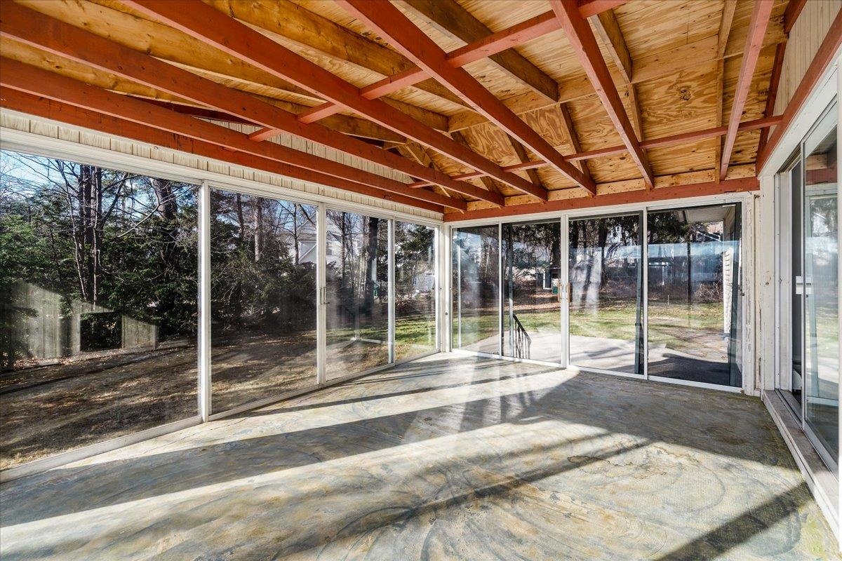 Nashua, New Hampshire, 03064, United States, 4 Bedrooms Bedrooms, ,3 BathroomsBathrooms,Residential,For Sale,1901242